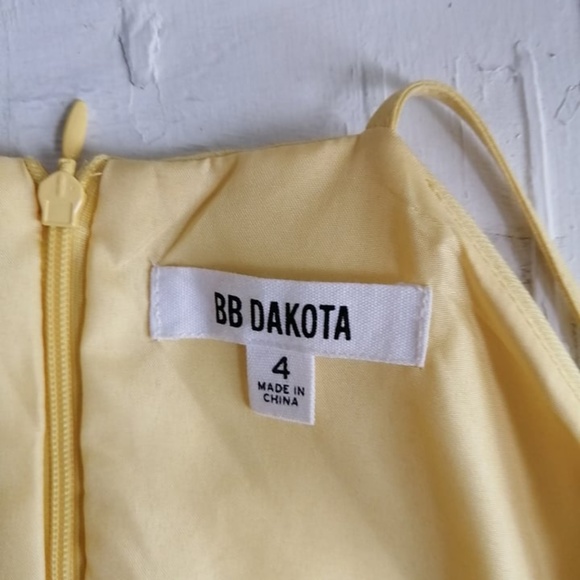 BB Dakota Kaless Yellow Off-the-Shoulder Dress - Picture 3 of 4